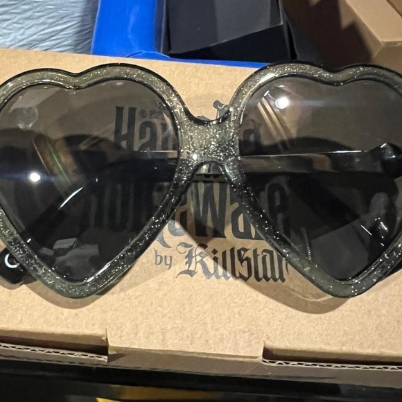 Killstar disco enfer heart shaped glasses gray brand new - Picture 2 of 4